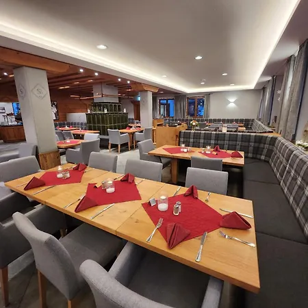 Seeblick Hotel 3*