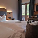 Seeblick Hotel 3*