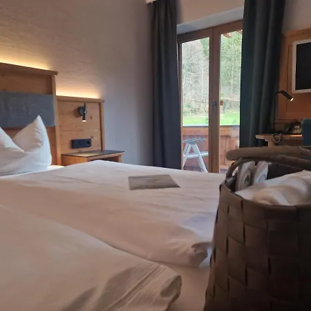 Seeblick Hotel 3*