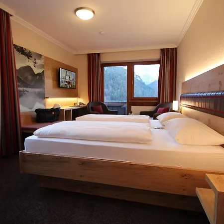 Hotel Seeblick 3*