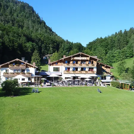Hotel Seeblick 3*