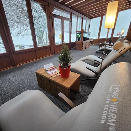 Hotel Seeblick 3*
