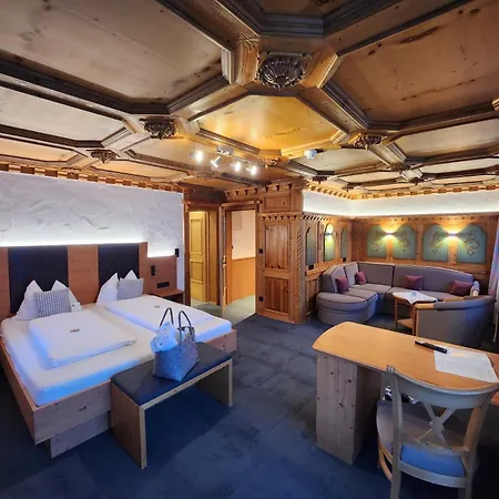Hotel Seeblick 3*
