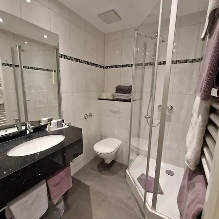 Seeblick Hotel 3*